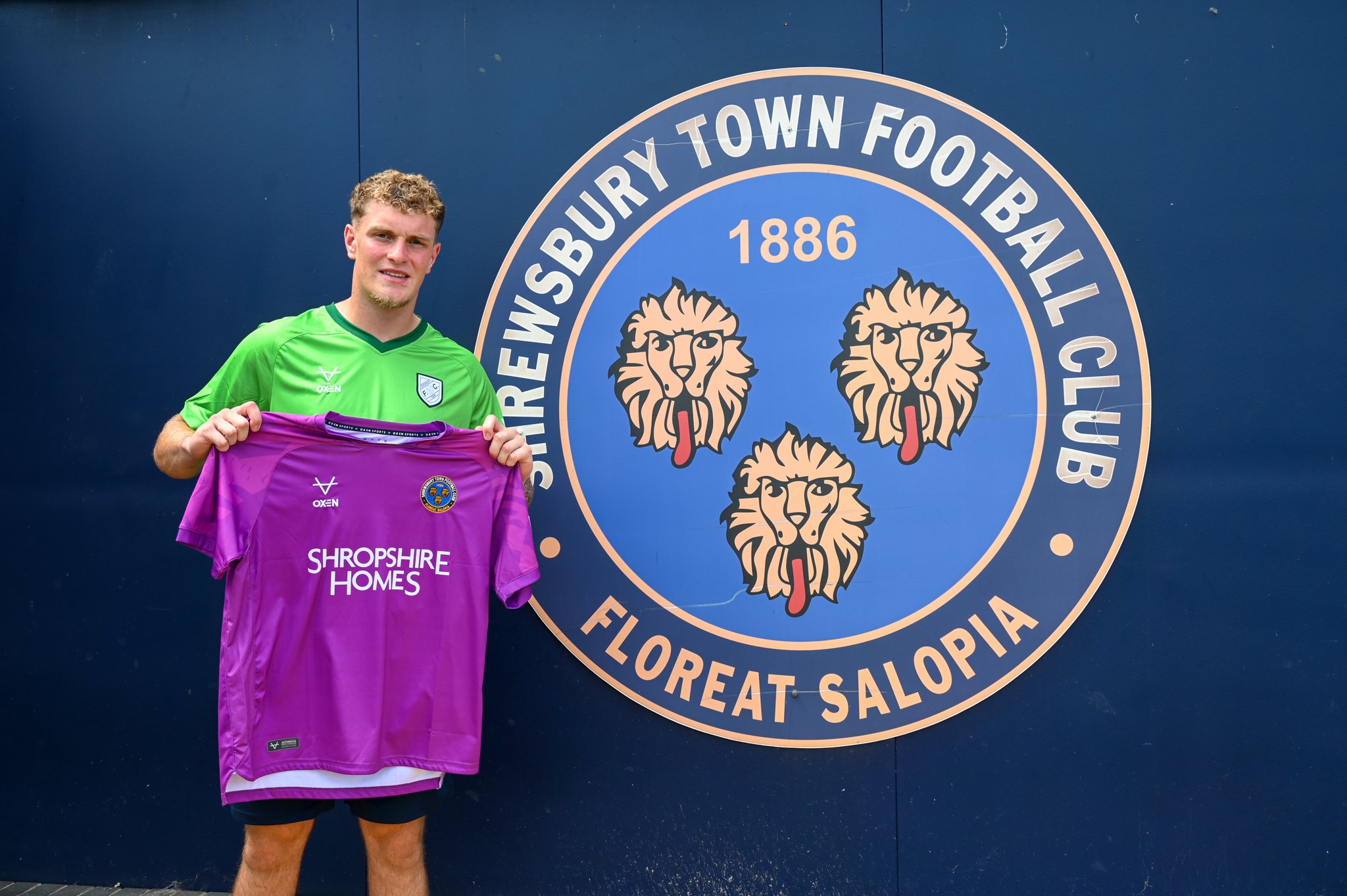 Shrewsbury Town snap up England youth international goalkeeper Sam Proctor